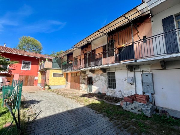 casa indipendente in vendita a Pinerolo in zona Abbadia Alpina