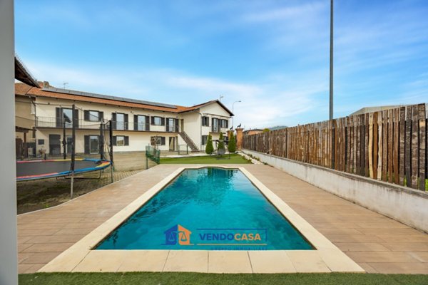 casa indipendente in vendita a Pinerolo