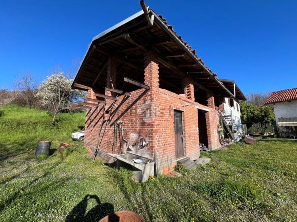 casa semindipendente in vendita a Pinerolo