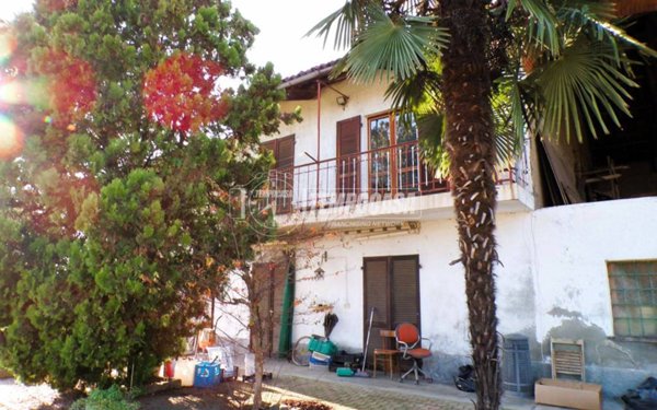 casa indipendente in vendita a Pinerolo in zona Riva