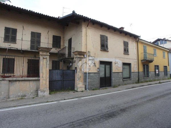 casa indipendente in vendita a Pinerolo in zona Abbadia Alpina