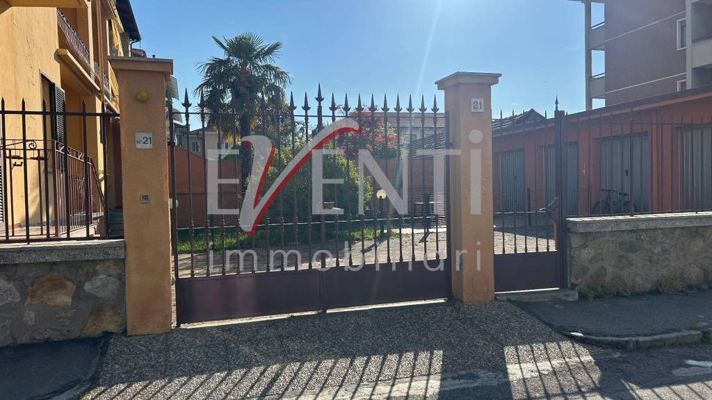 casa indipendente in vendita a Pinerolo