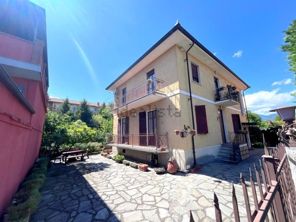casa indipendente in vendita a Pinerolo