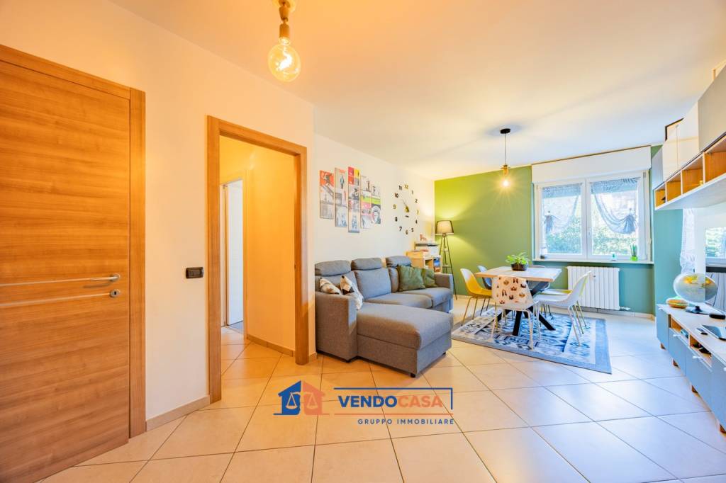 appartamento in vendita a Pinerolo in zona Riauna