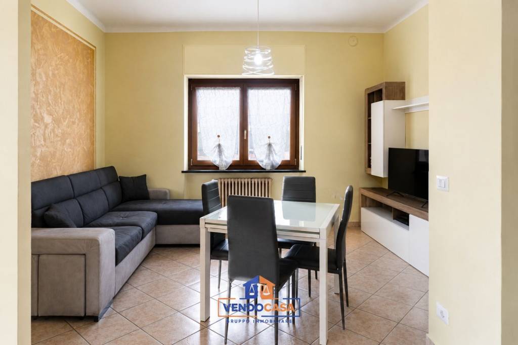 appartamento in vendita a Pinerolo in zona Baudenasca