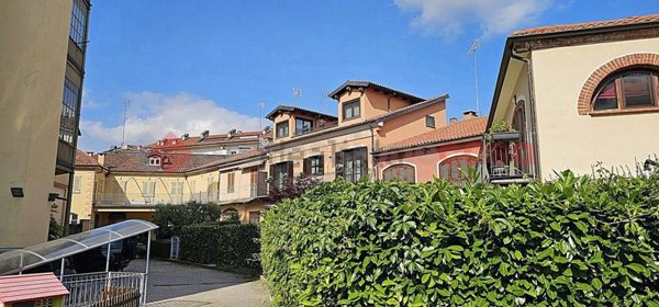 casa indipendente in vendita a Pinerolo