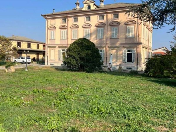 casa indipendente in vendita a Pinerolo in zona Riva