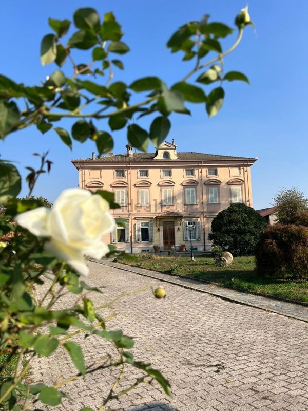 casa indipendente in vendita a Pinerolo