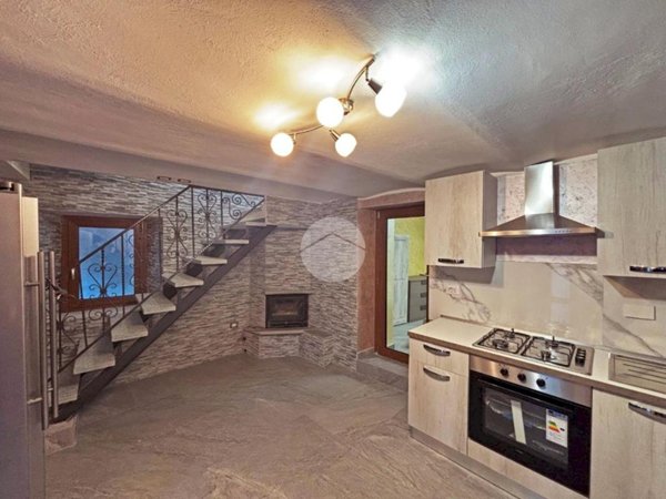 casa indipendente in vendita a Pinerolo