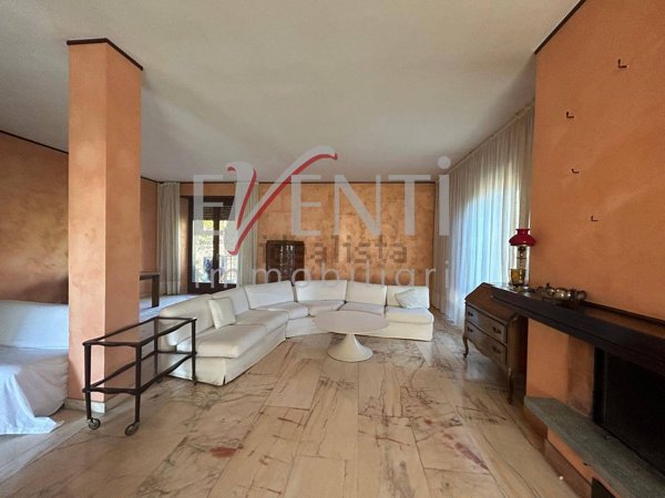 casa indipendente in vendita a Pinerolo