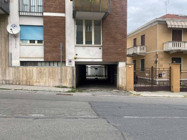 negozio in vendita a Pinerolo
