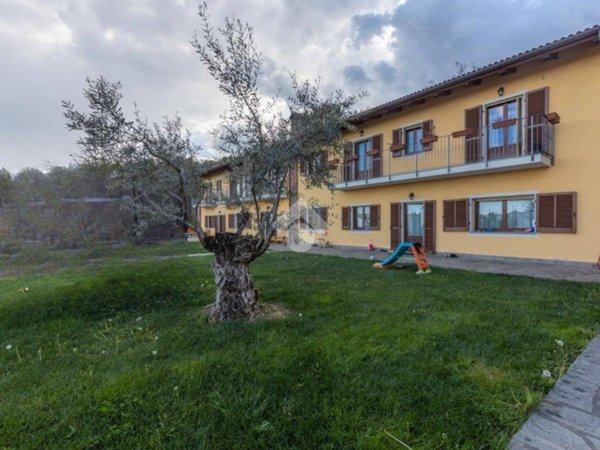 casa indipendente in vendita a Pinerolo in zona Abbadia Alpina