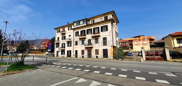 appartamento in vendita a Pinerolo in zona Abbadia Alpina