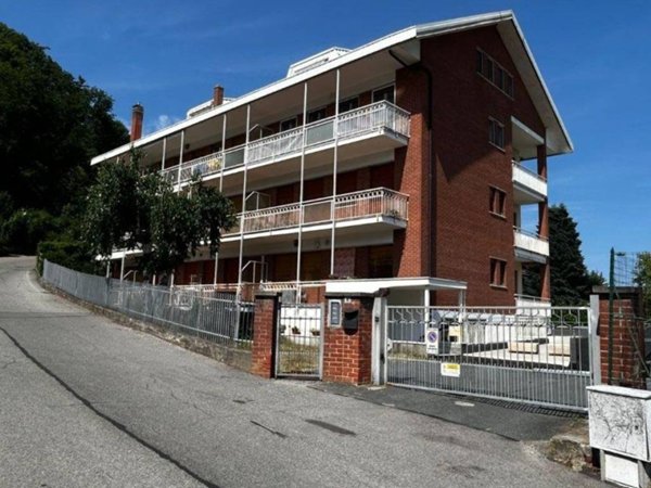 appartamento in vendita a Pinerolo in zona Abbadia Alpina