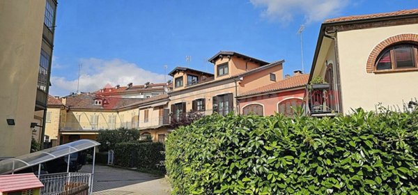 casa indipendente in vendita a Pinerolo in zona Avaro/Tron