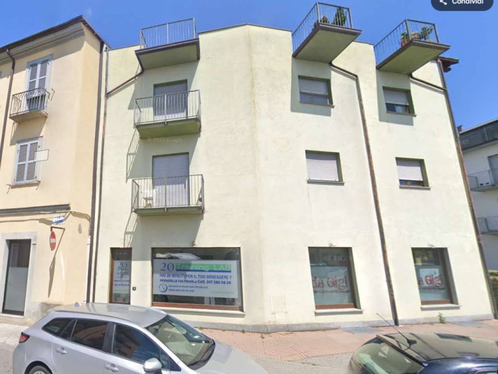 ufficio in vendita a Pinerolo in zona Avaro/Tron