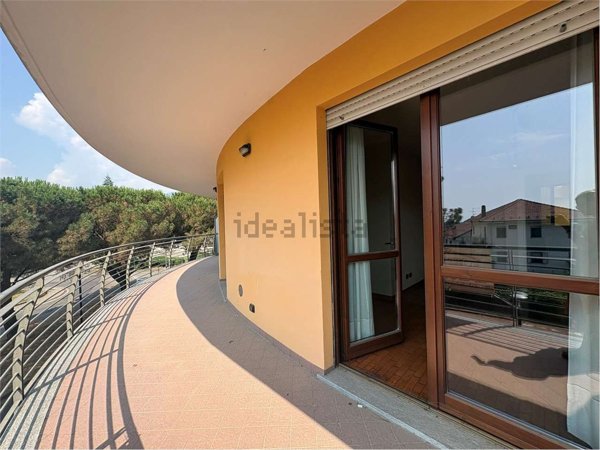 appartamento in vendita a Pinerolo in zona Abbadia Alpina