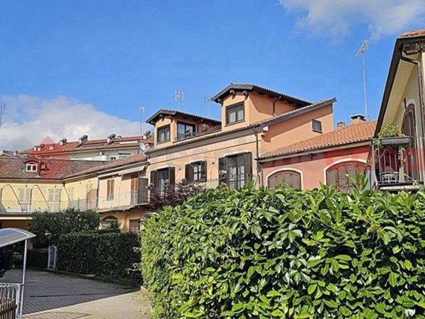 casa indipendente in vendita a Pinerolo in zona Avaro/Tron
