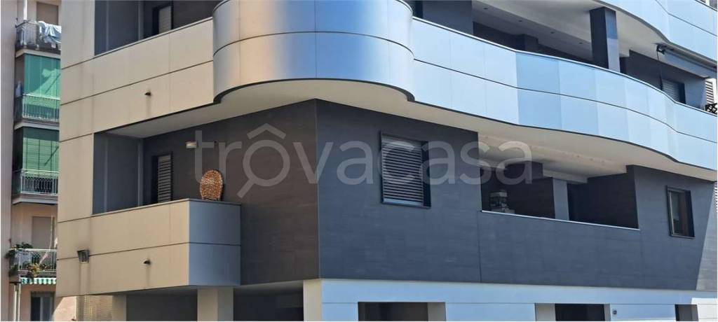 appartamento in vendita a Pinerolo in zona Avaro/Tron