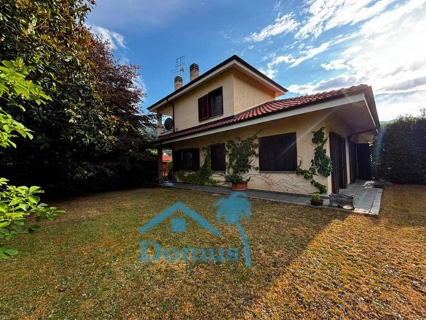 casa indipendente in vendita a Pinerolo in zona Abbadia Alpina