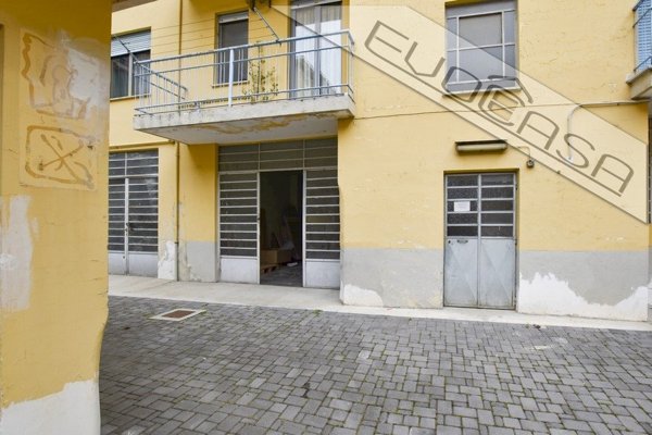 locale di sgombero in vendita a Pinerolo