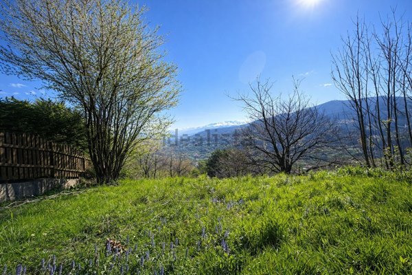 terreno agricolo in vendita a Pinerolo