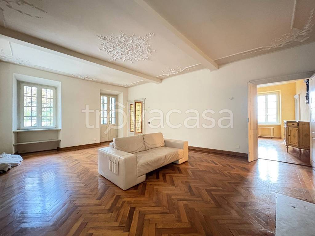 appartamento in vendita a Pinerolo in zona Avaro/Tron