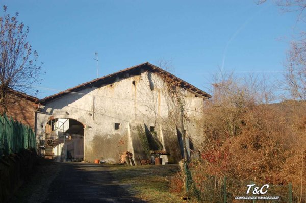 casa indipendente in vendita a Pinerolo