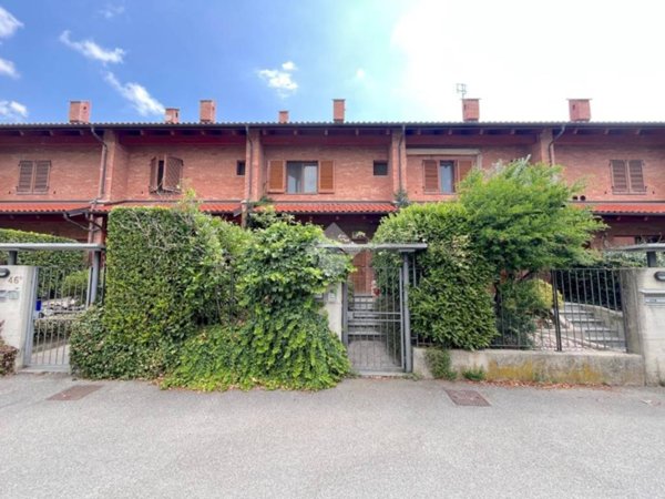 casa indipendente in vendita a Pinerolo