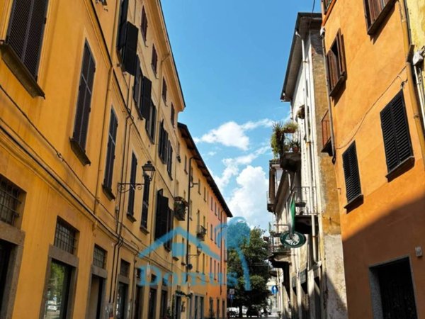 appartamento in vendita a Pinerolo in zona Avaro/Tron