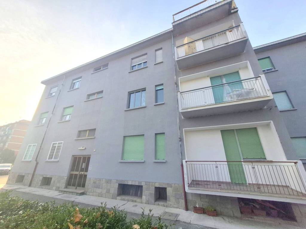 appartamento in vendita a Pinerolo in zona Riauna