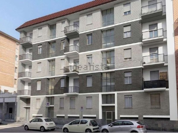 appartamento in vendita a Pinerolo in zona Avaro/Tron