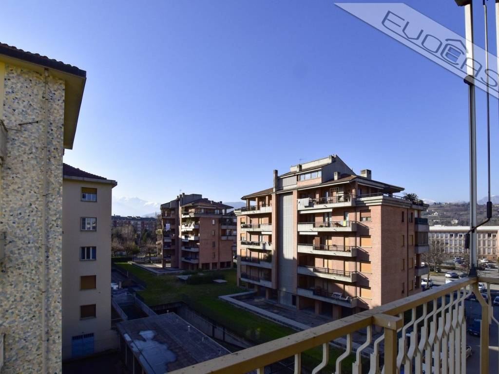 appartamento in vendita a Pinerolo in zona Motta Grossa