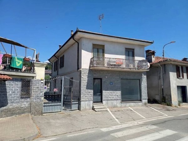 appartamento in vendita a Pinerolo in zona Abbadia Alpina