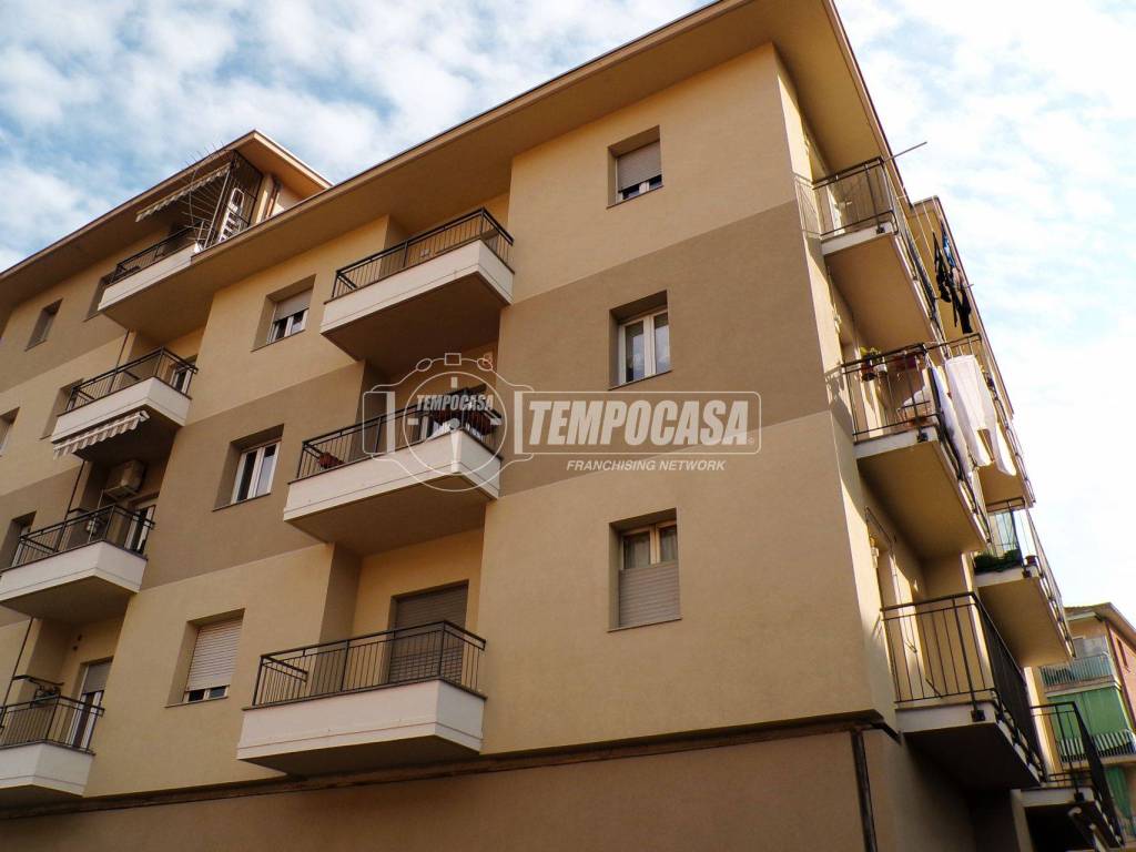 appartamento in vendita a Pinerolo in zona Avaro/Tron