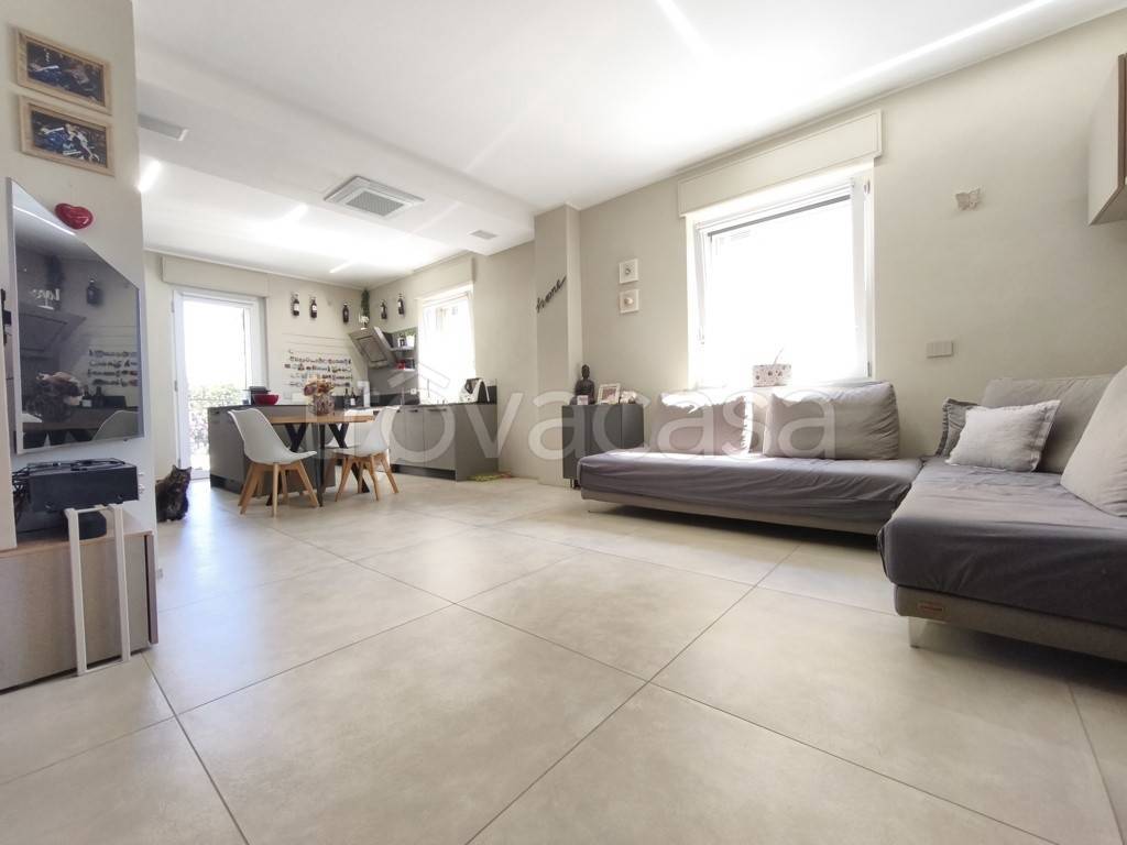 casa indipendente in vendita a Pinerolo in zona Motta Grossa