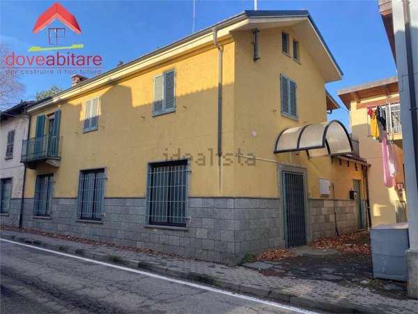 casa indipendente in vendita a Pinerolo
