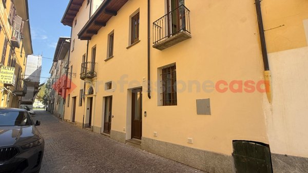 casa indipendente in vendita a Pinerolo in zona Avaro/Tron
