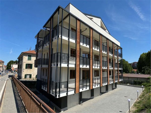 appartamento in vendita a Pinerolo in zona Avaro/Tron
