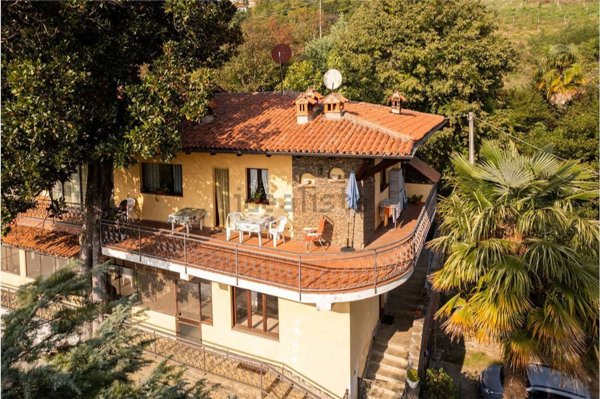appartamento in vendita a Pinerolo in zona Losani