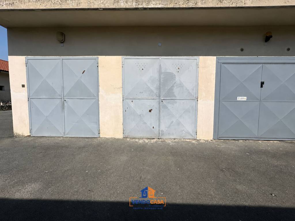 box auto in vendita a Pinerolo in zona Avaro/Tron