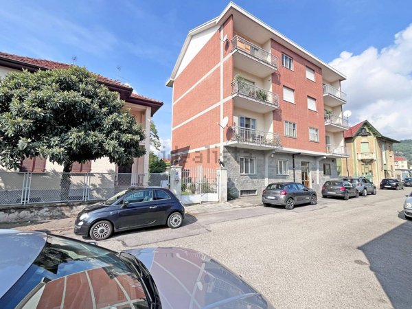 appartamento in vendita a Pinerolo in zona Avaro/Tron