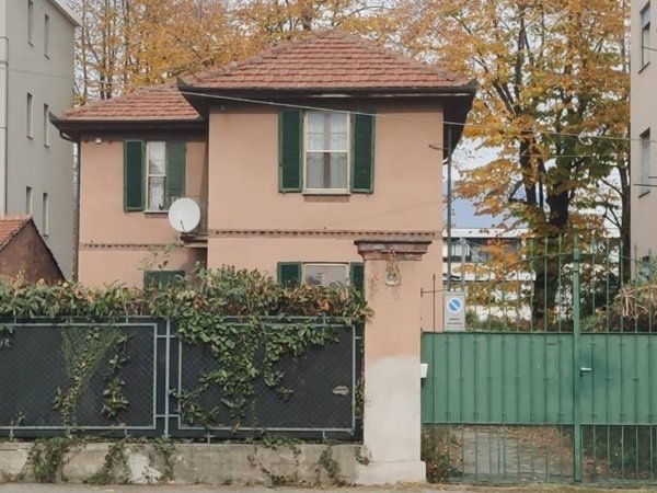 casa indipendente in vendita a Pinerolo in zona Motta Grossa