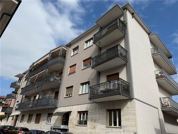 appartamento in vendita a Pinerolo in zona Avaro/Tron