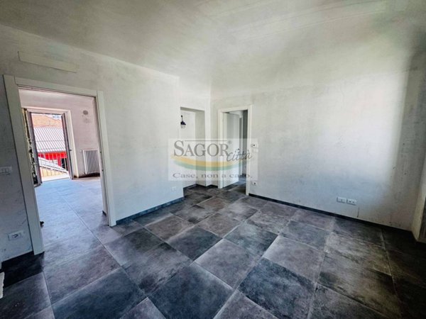 appartamento in vendita a Pinerolo in zona Avaro/Tron
