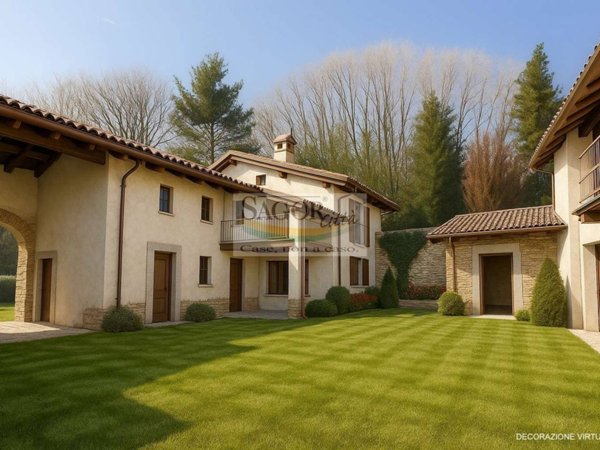 casa indipendente in vendita a Pinerolo in zona Losani