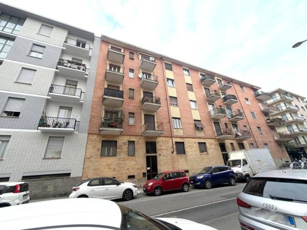 appartamento in vendita a Pinerolo in zona Avaro/Tron