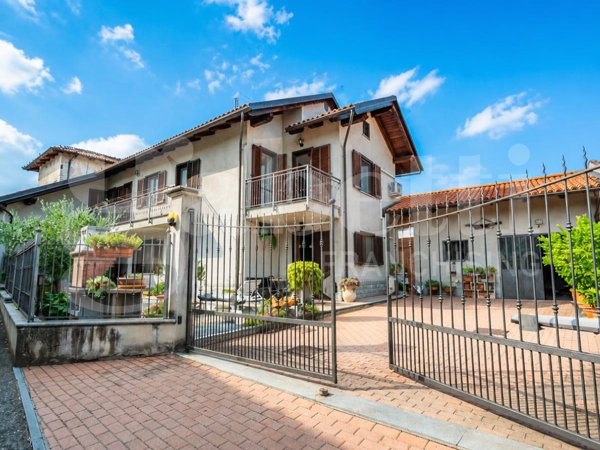 casa indipendente in vendita a Pinerolo in zona Motta Grossa