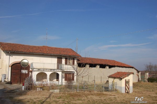 casale in vendita a Pinerolo