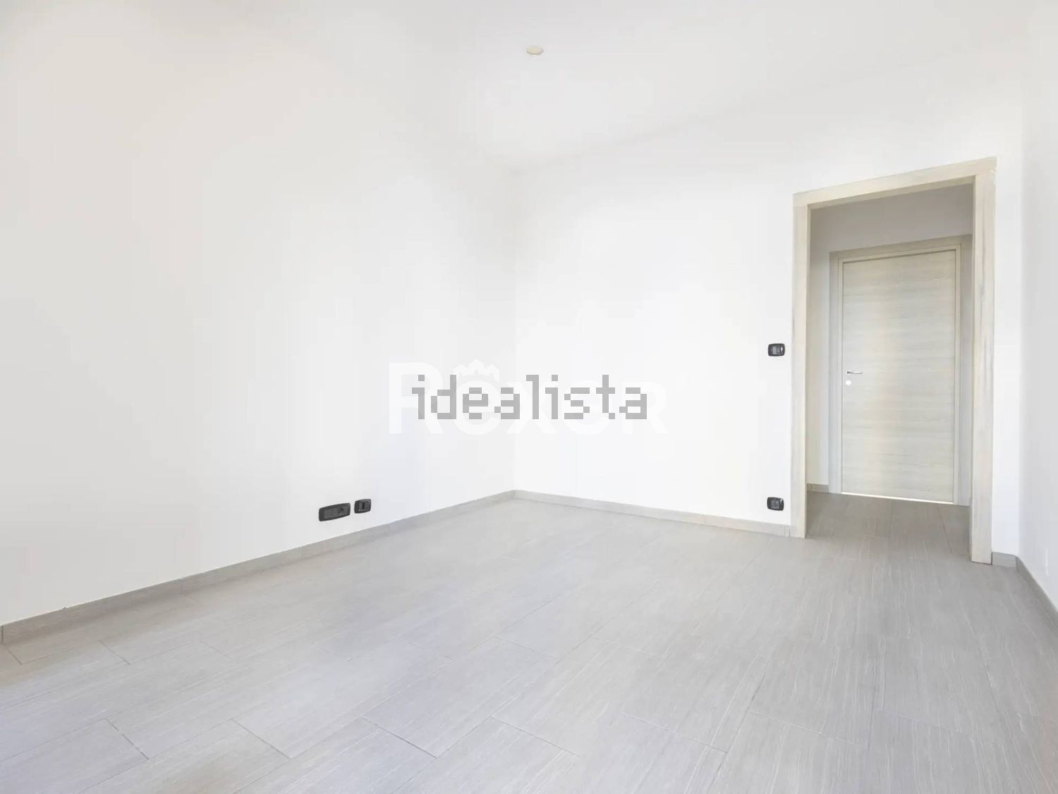 appartamento in vendita a Pinerolo in zona Avaro/Tron